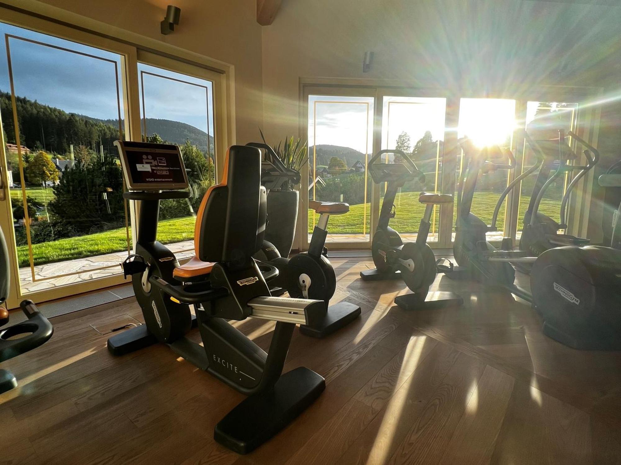 Wellness & Genuss Resort - Engel Obertal Баїрсбронн Екстер'єр фото